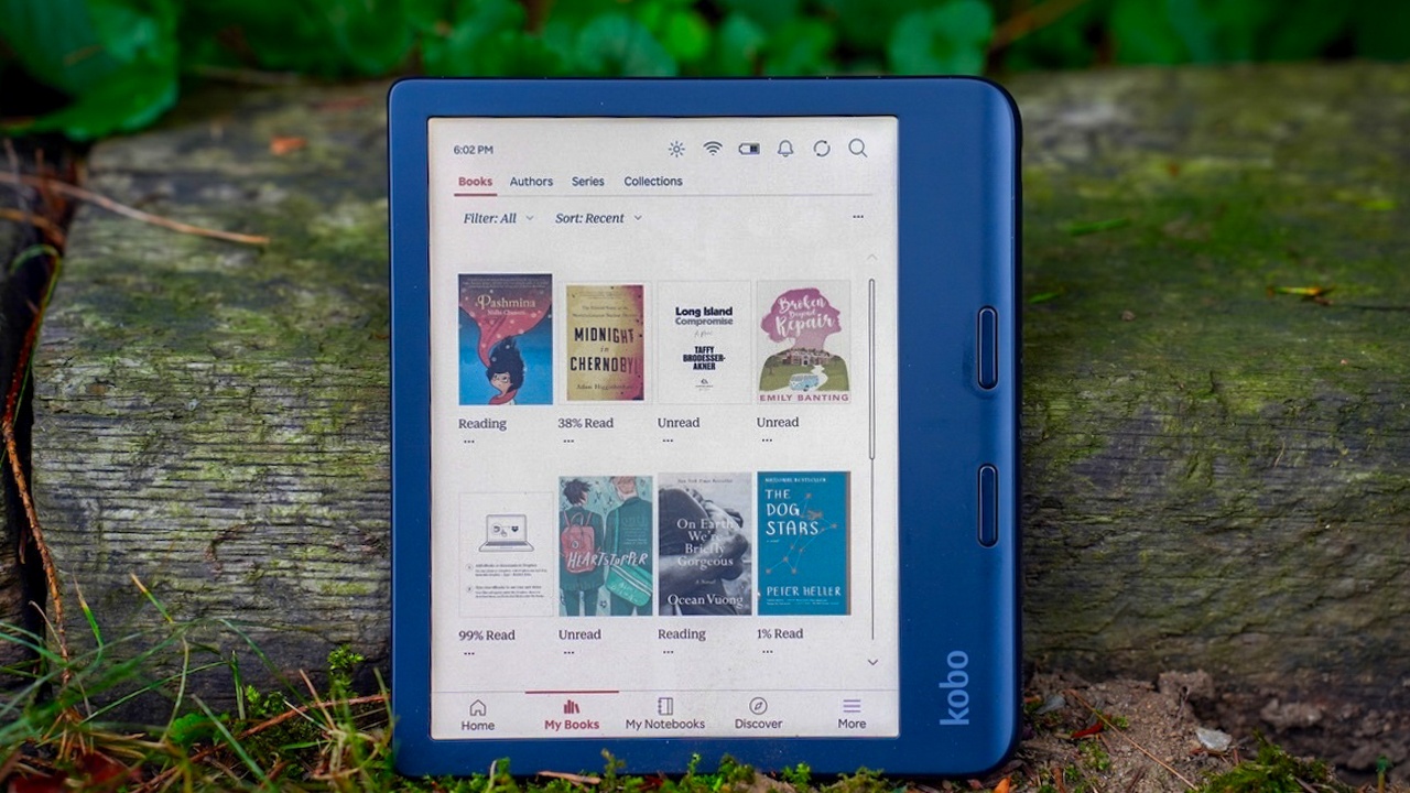 Best E-Readers for Book Lovers in 2025